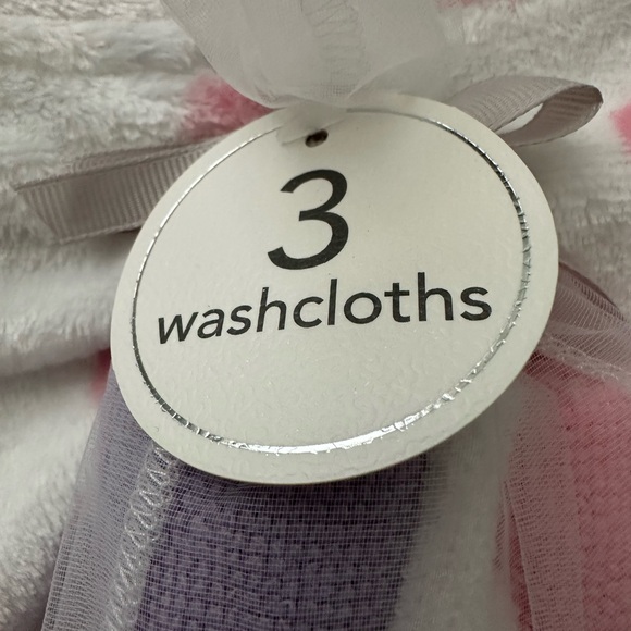 Modern Baby Pink and Purple Heart Robe - Picture 5 of 6